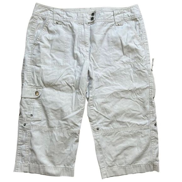 Reitmans women’s cream‎ cargo short size 15 - Picture 1 of 11